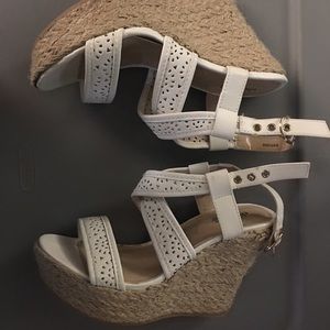 White wedges